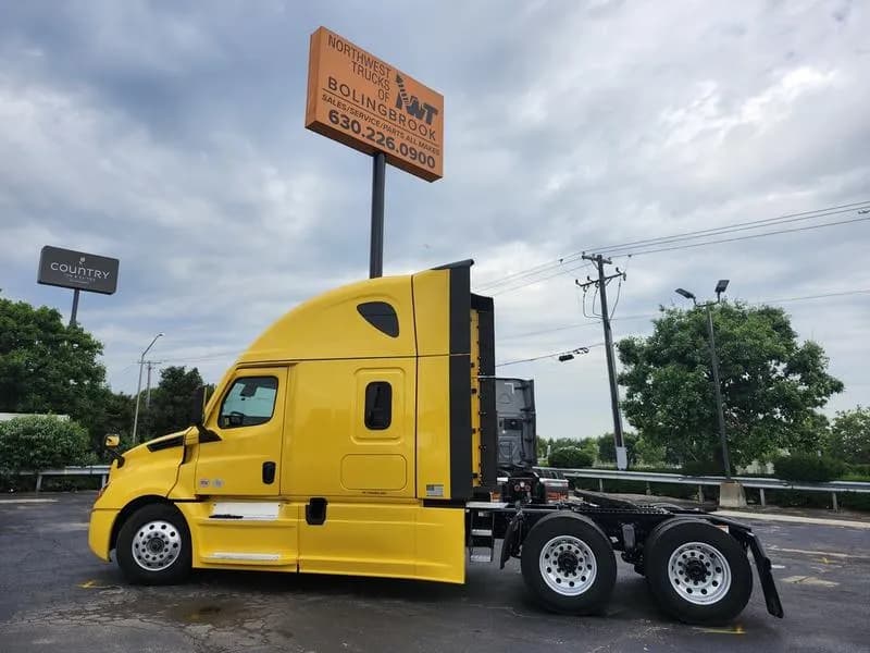 2025 Freightliner Cascadia