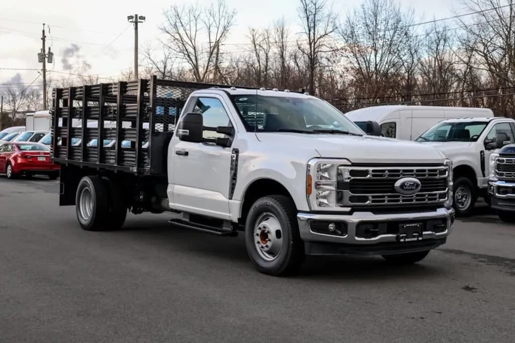 2024 Ford F-350 Chassis