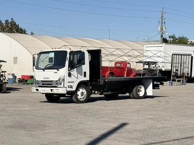 2025 Isuzu NPR-HD GAS - Flatbed