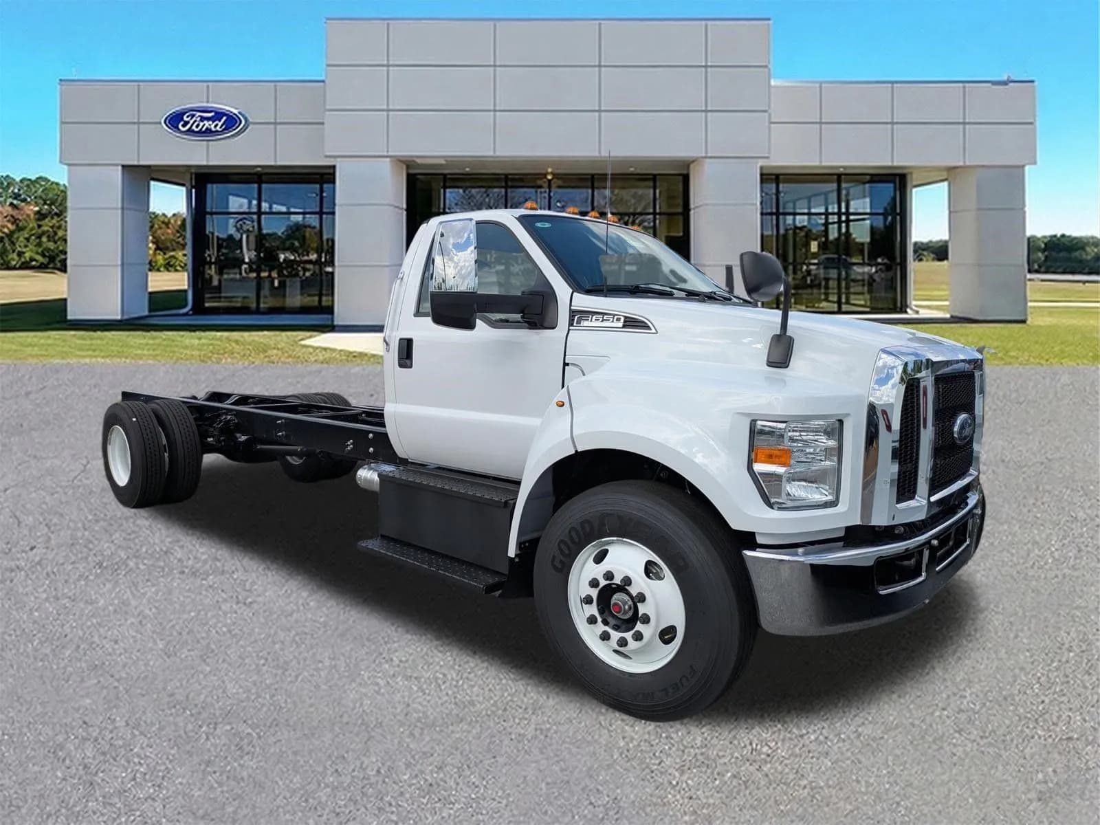 2027 Ford F-650 Gas - Chassis