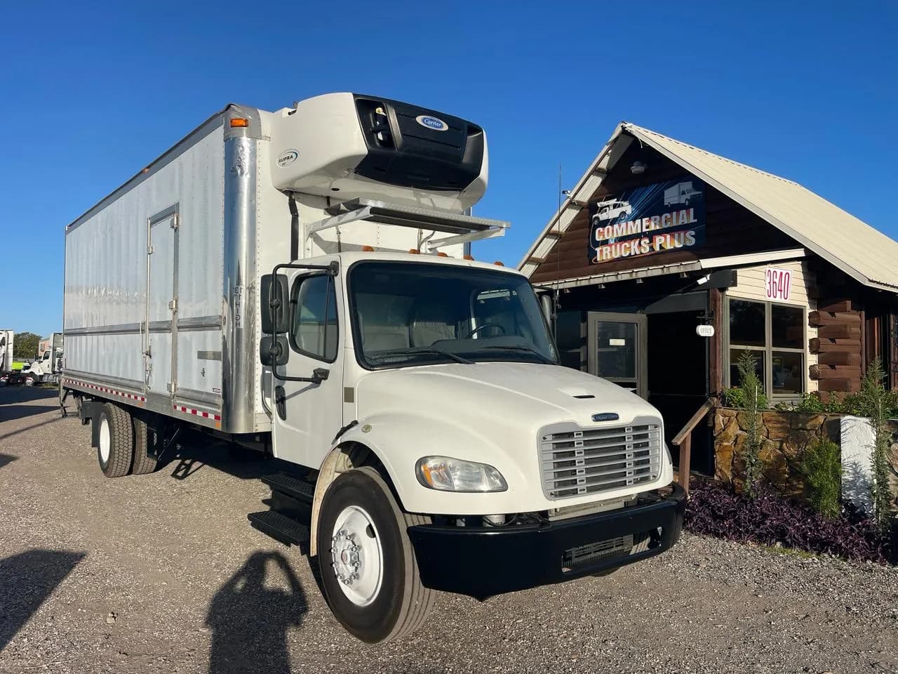 2019 Freightliner M2 106