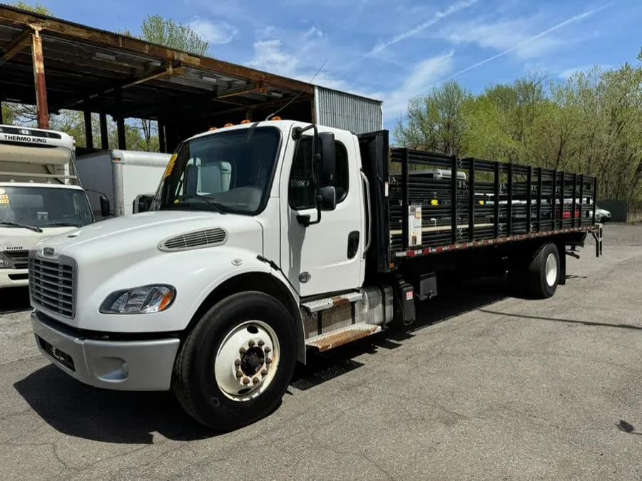 2019 Freightliner M2 106