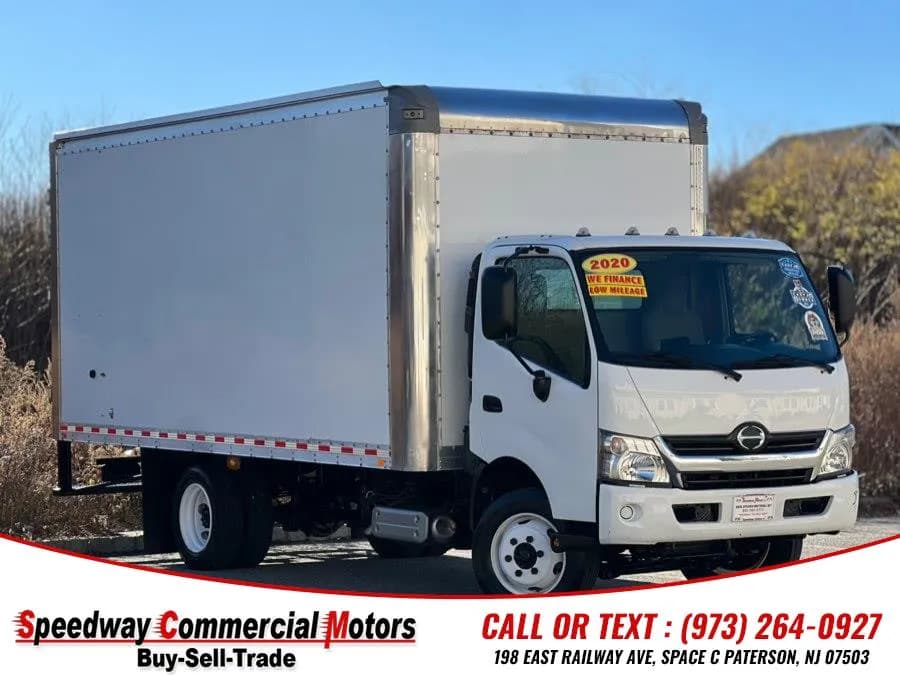 2020 Hino 195 18FT