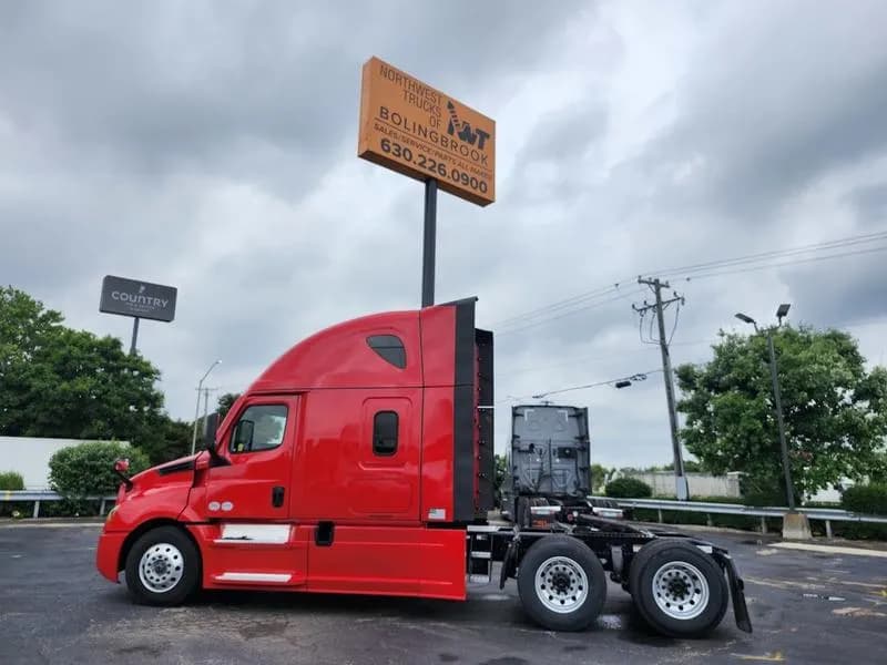 2025 Freightliner Cascadia
