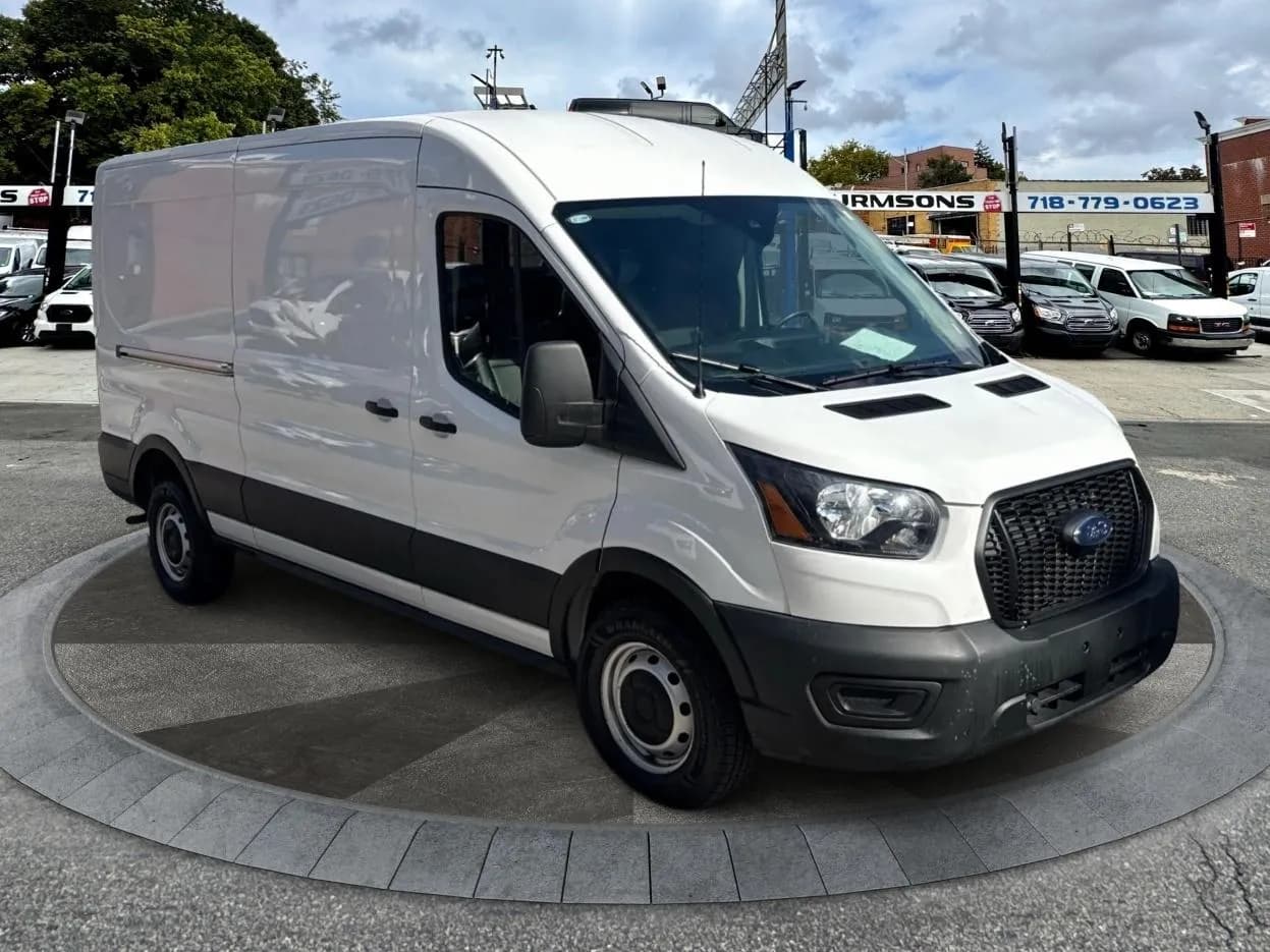 2025 Ford Transit Cargo Van T-250 148" Med Rf 9070