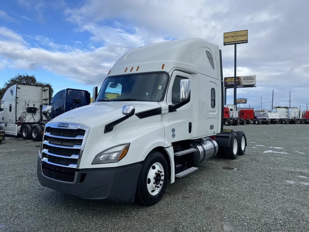 2019 Freightliner Cascadia - Sleeper
