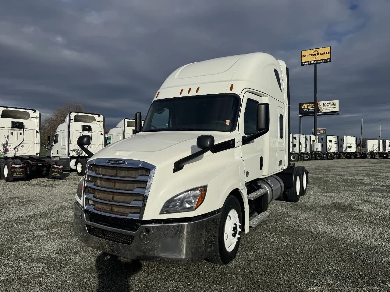 2019 Freightliner Cascadia - Sleeper
