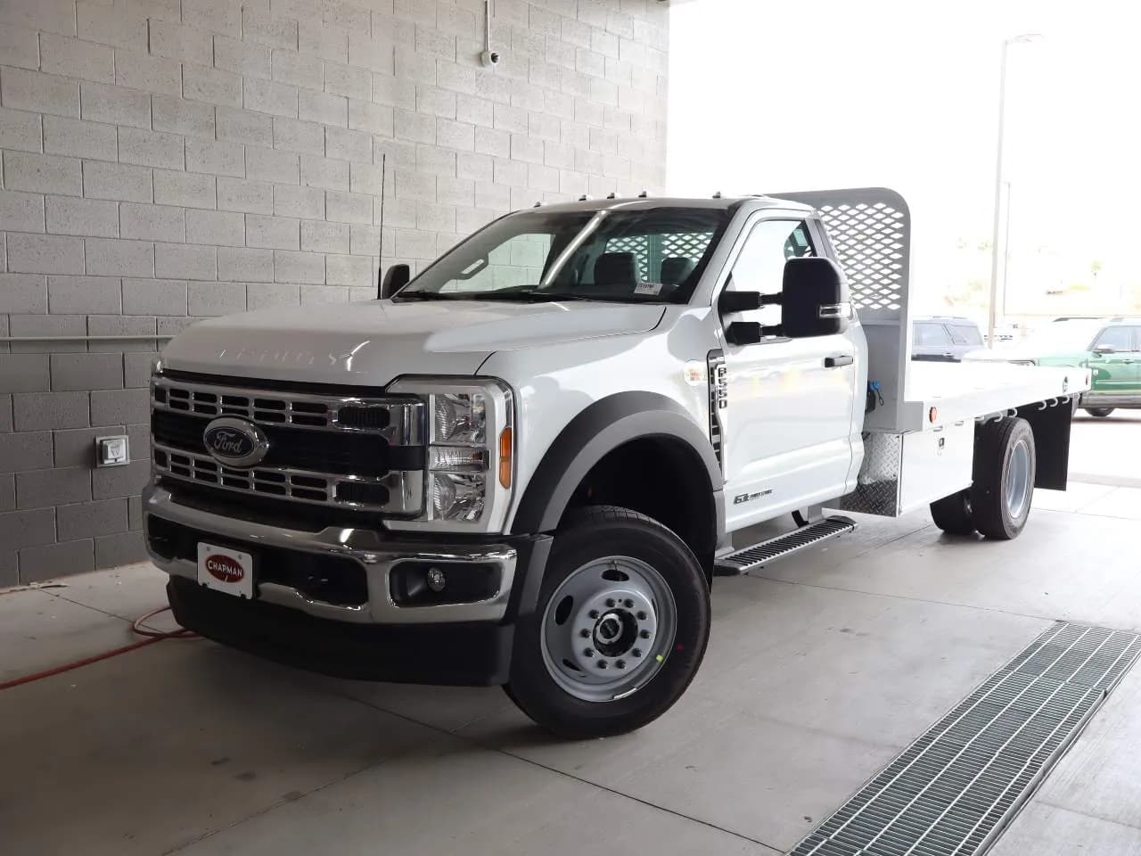 2025 Ford F-550 Super Duty - Flatbed