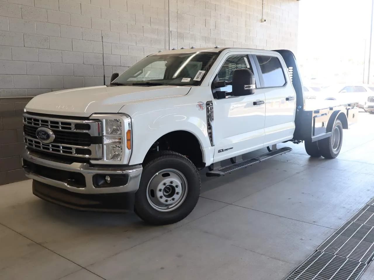 2026 Ford F-350 Super Duty - Flatbed