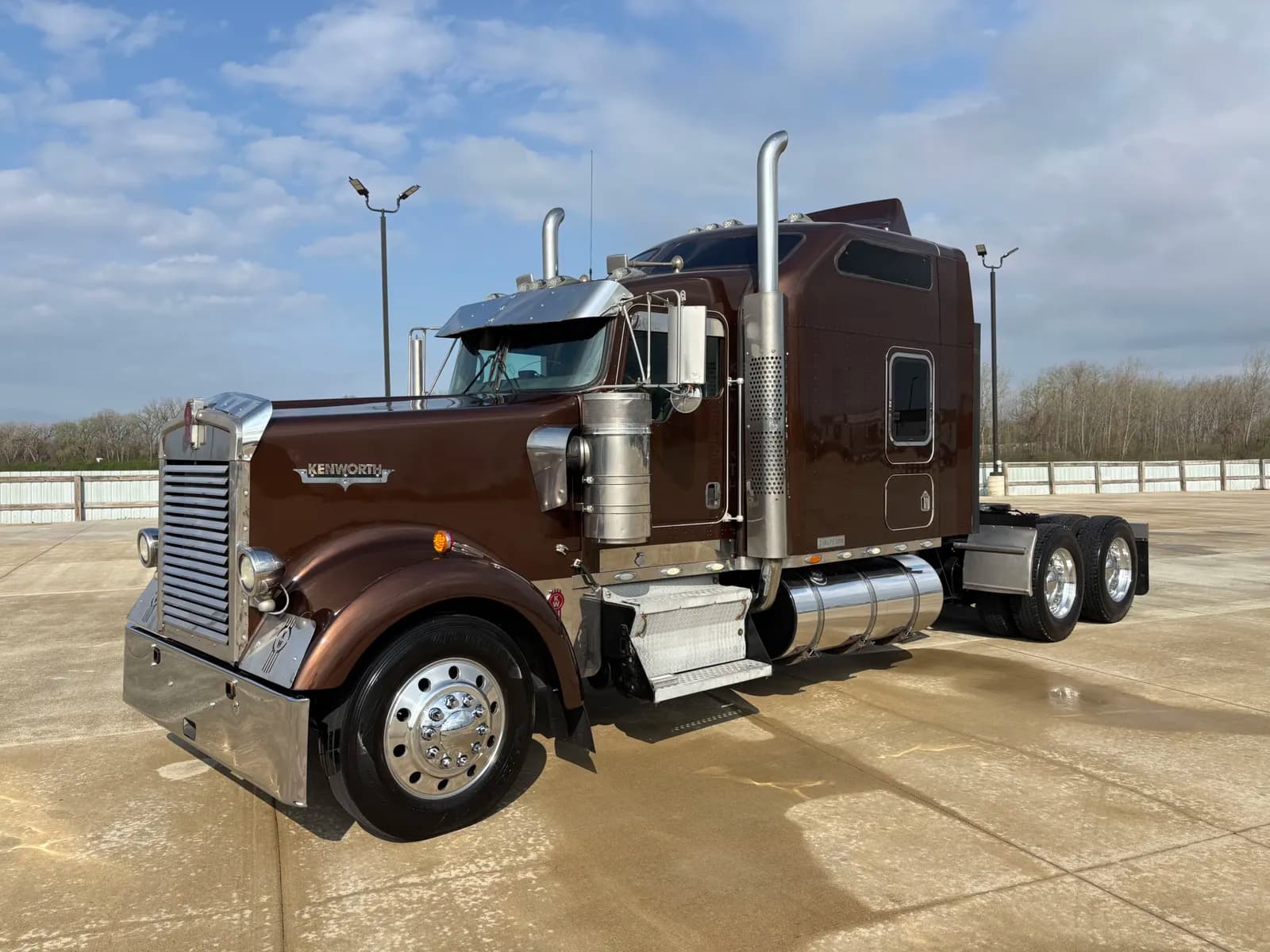 2007 Kenworth W900L - Sleeper