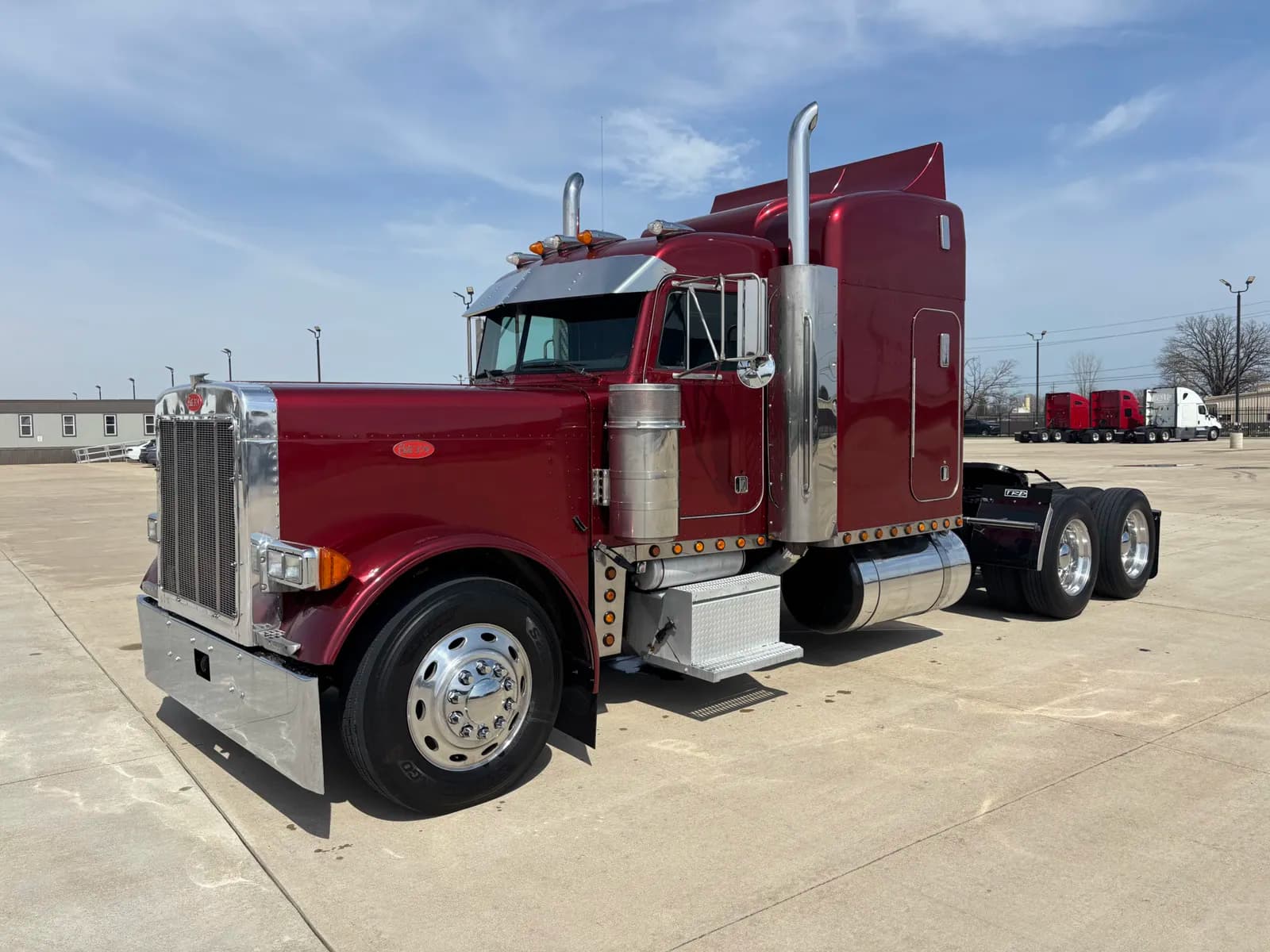 2000 Peterbilt 379EXHD - Sleeper