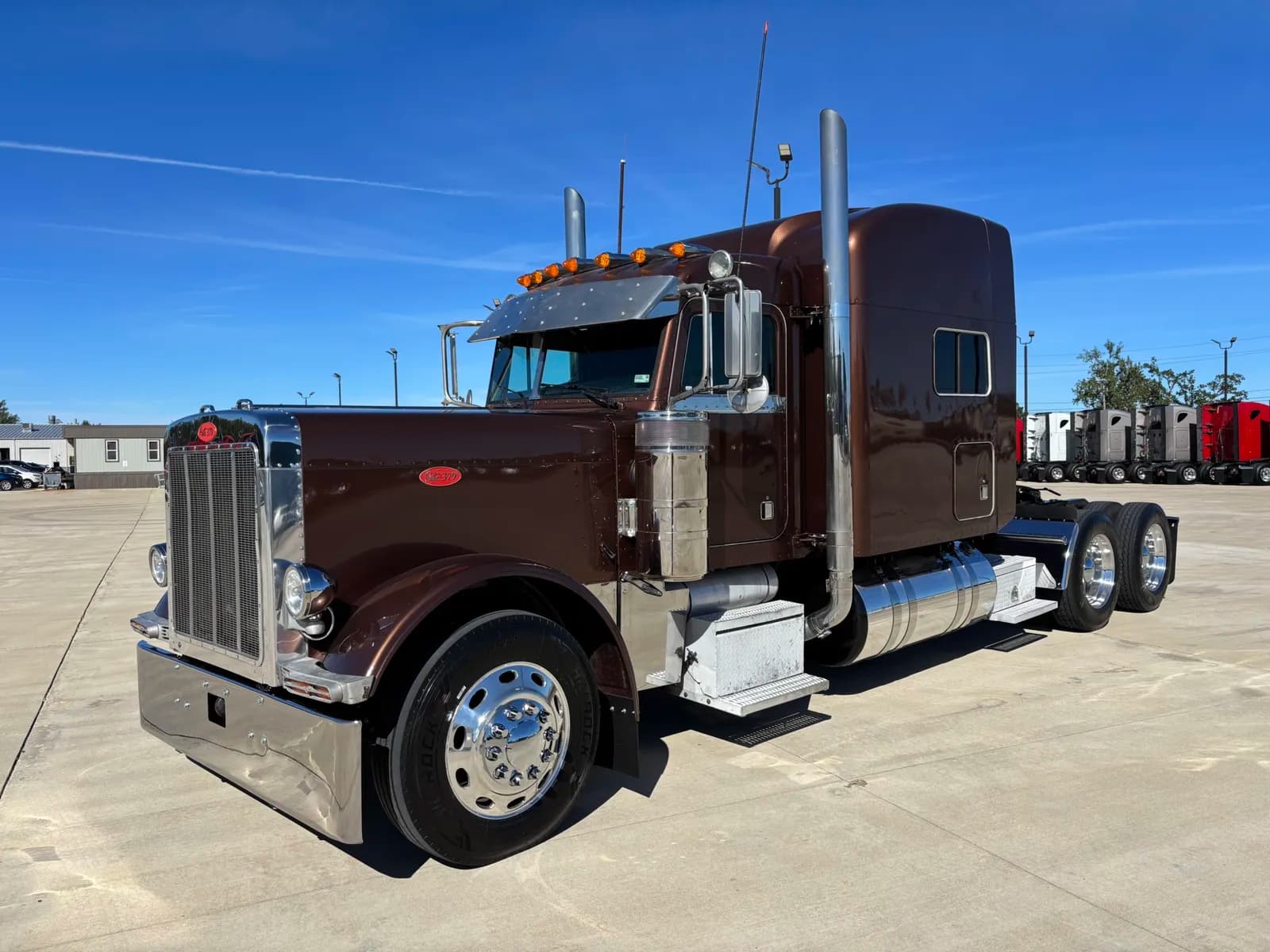 2004 Peterbilt 379EXHD - Sleeper