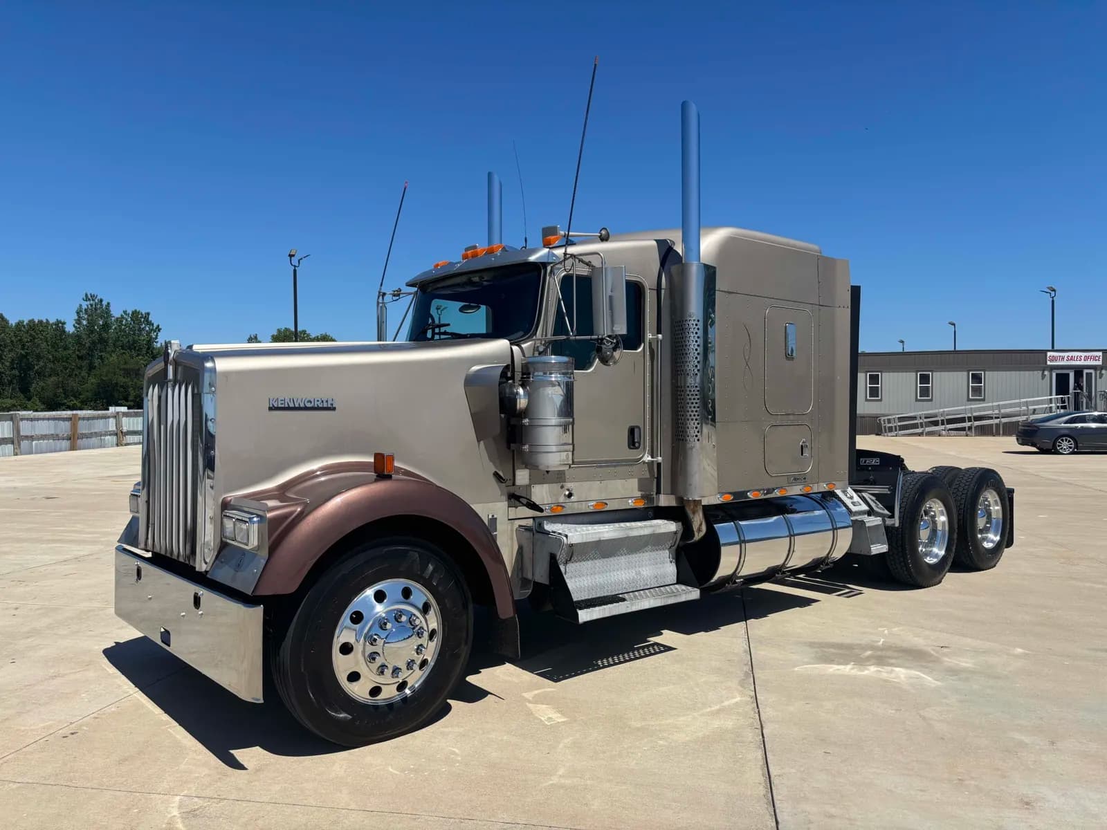 2007 Kenworth W900L - Sleeper
