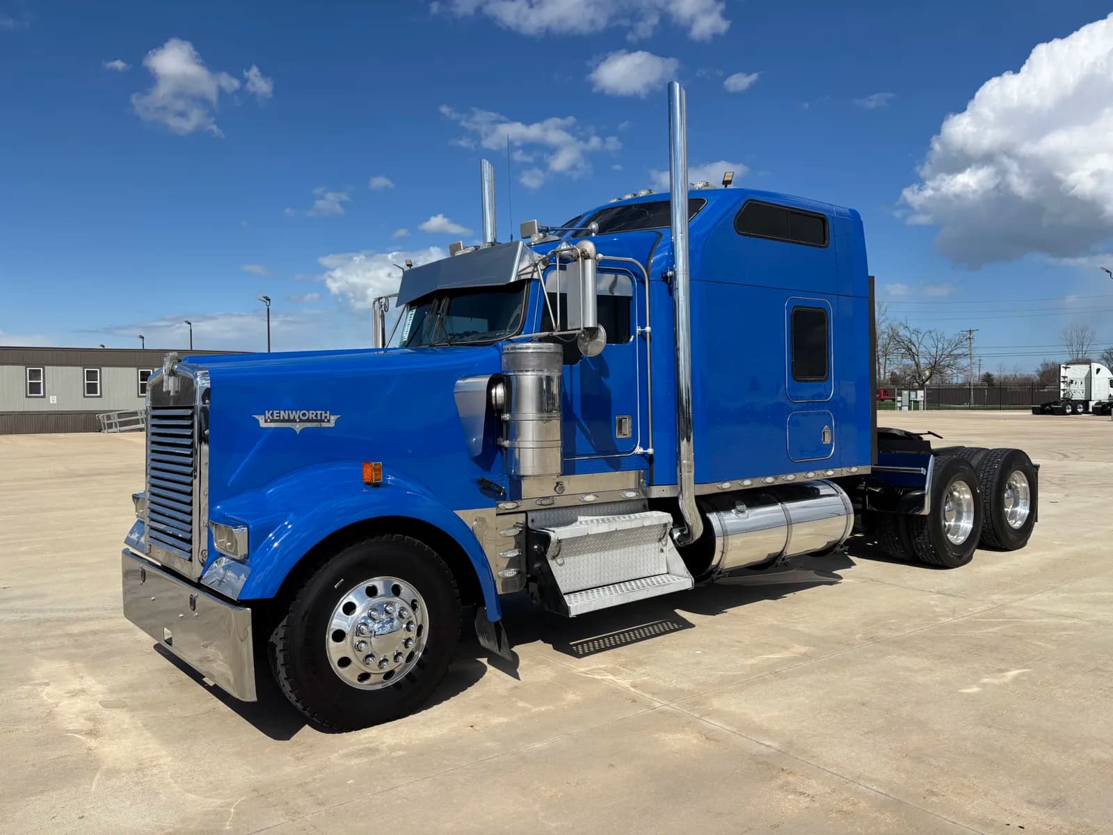 2000 Kenworth W900L - Sleeper