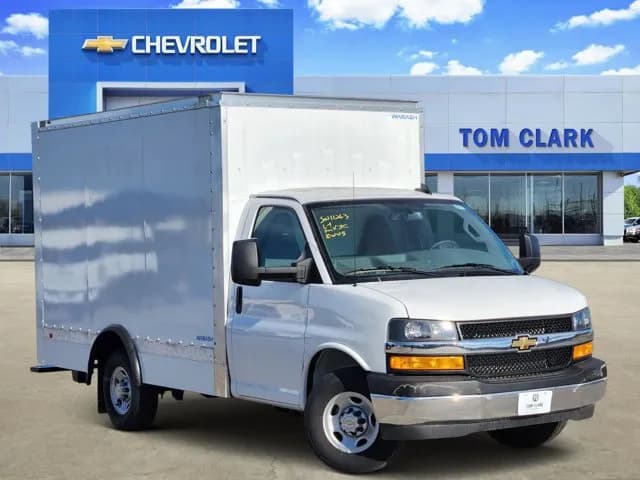 2025 Chevrolet Express 3500 - Box