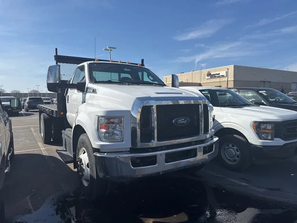 2022 Ford F-650 - Flatbed