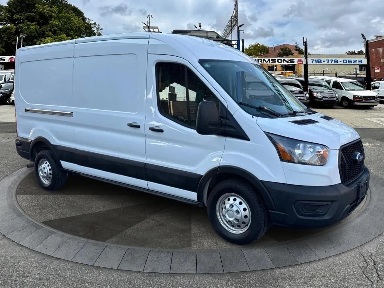 2024 Ford Transit Cargo Van T-250 148" Med Rf 9070