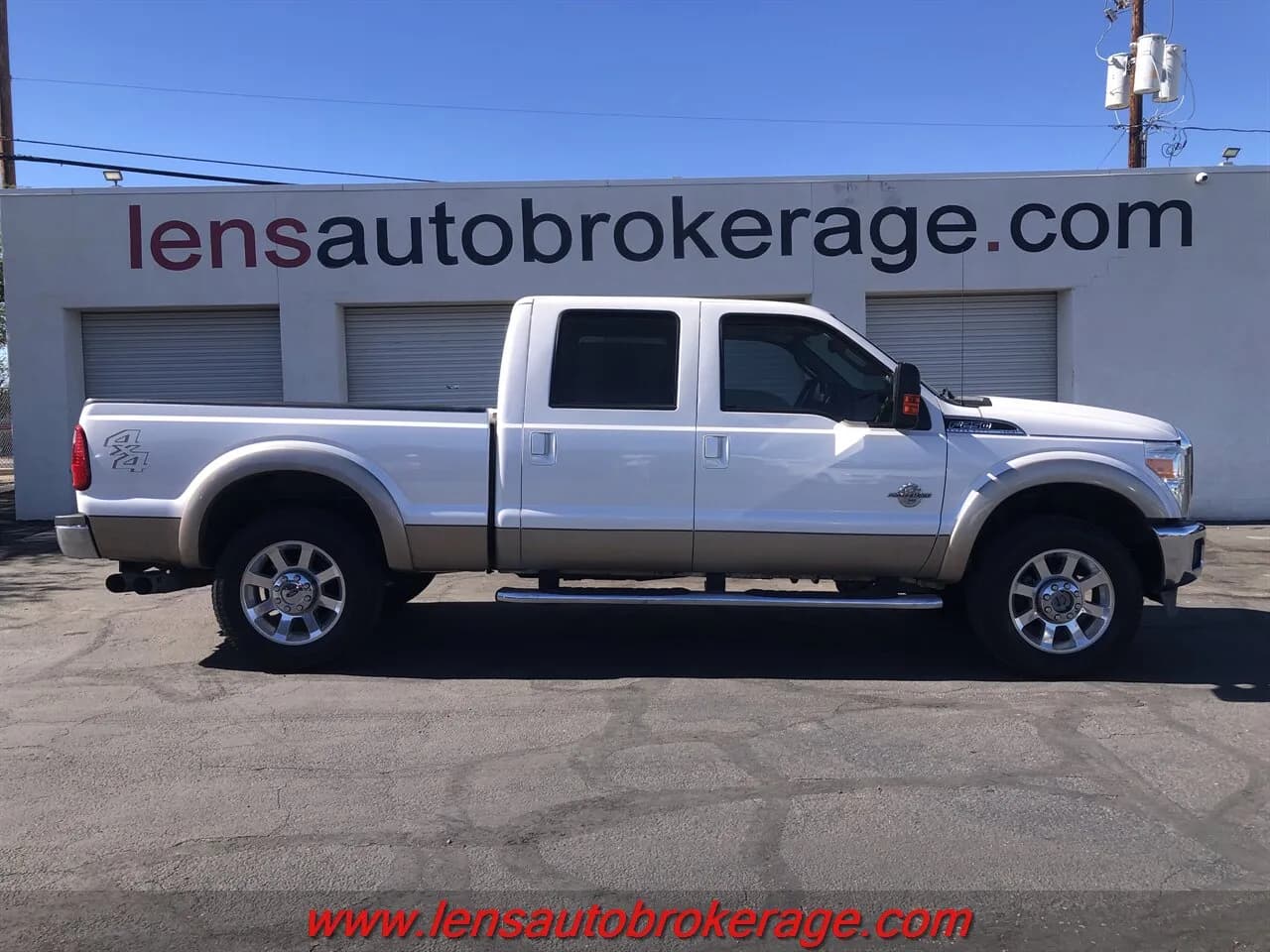 2011 Ford F-250 Lariat - Pickup