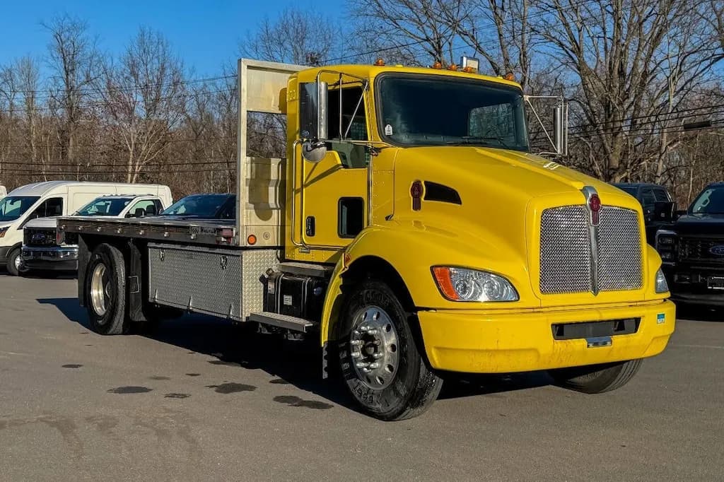 2016 Kenworth 4X2 2dr Chassis
