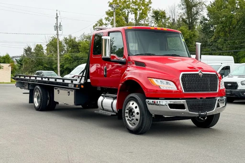 2025 International 4X2 2dr Chassis
