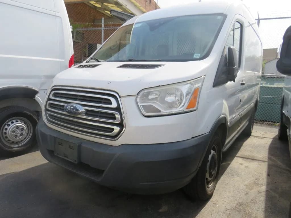 2016 Ford Transit Cargo Van T-250 130" Med Rf 9000 - Vans