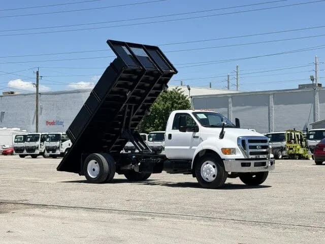 2015 Ford F-650 Super Duty - Dump