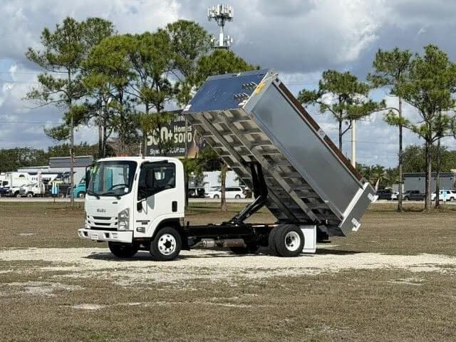 2016 Isuzu NPR GAS - Dump