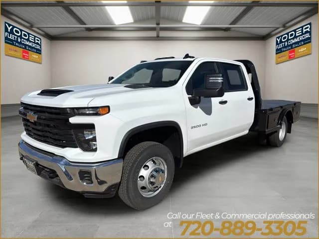 2025 Chevrolet Silverado 3500 Crew Cab - Flatbed