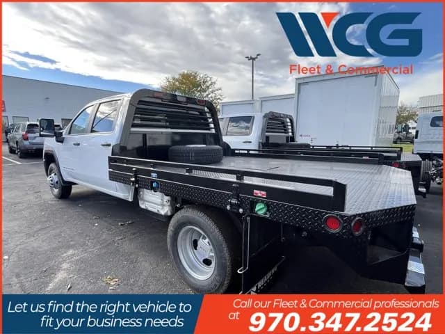 2025 GMC Sierra 3500 Crew Cab - Flatbed