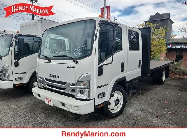 2025 Isuzu NRR Crew Cab - Flatbed