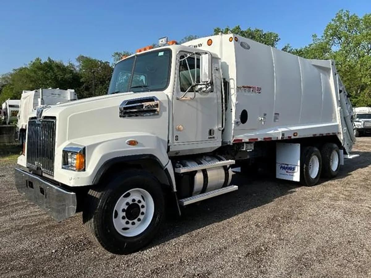 2017 Western Star 4700SF - Garbage