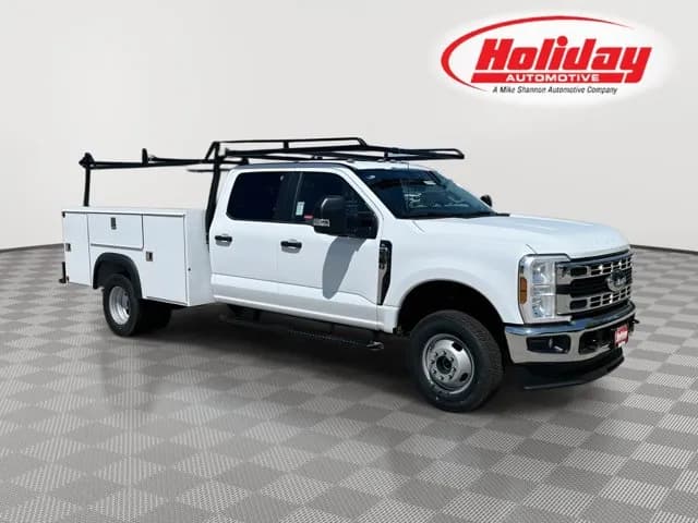 2026 Ford F-350 Crew Cab - Service