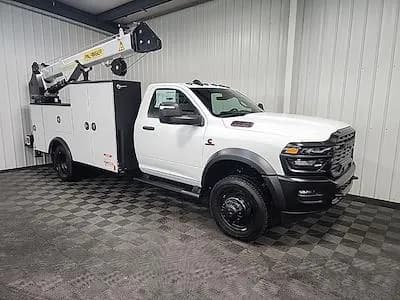 2026 Ram 5500 - Service