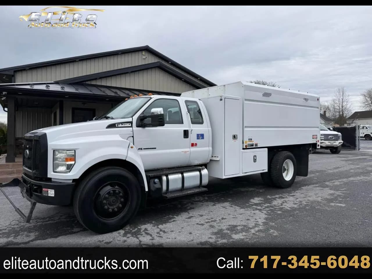2017 Ford F-750 SuperCab - Pickup