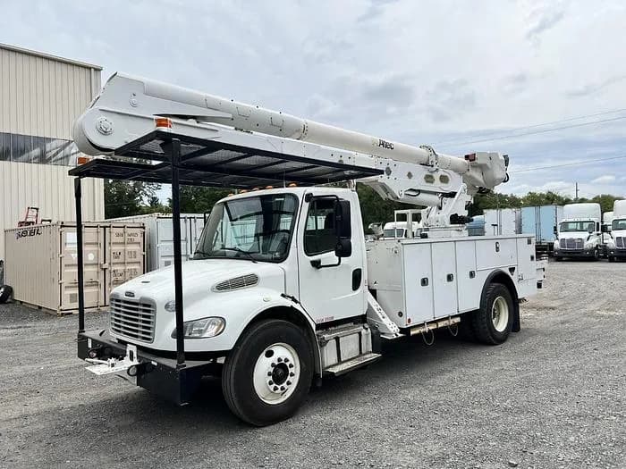 2015 Freightliner M2-106 - Bucket