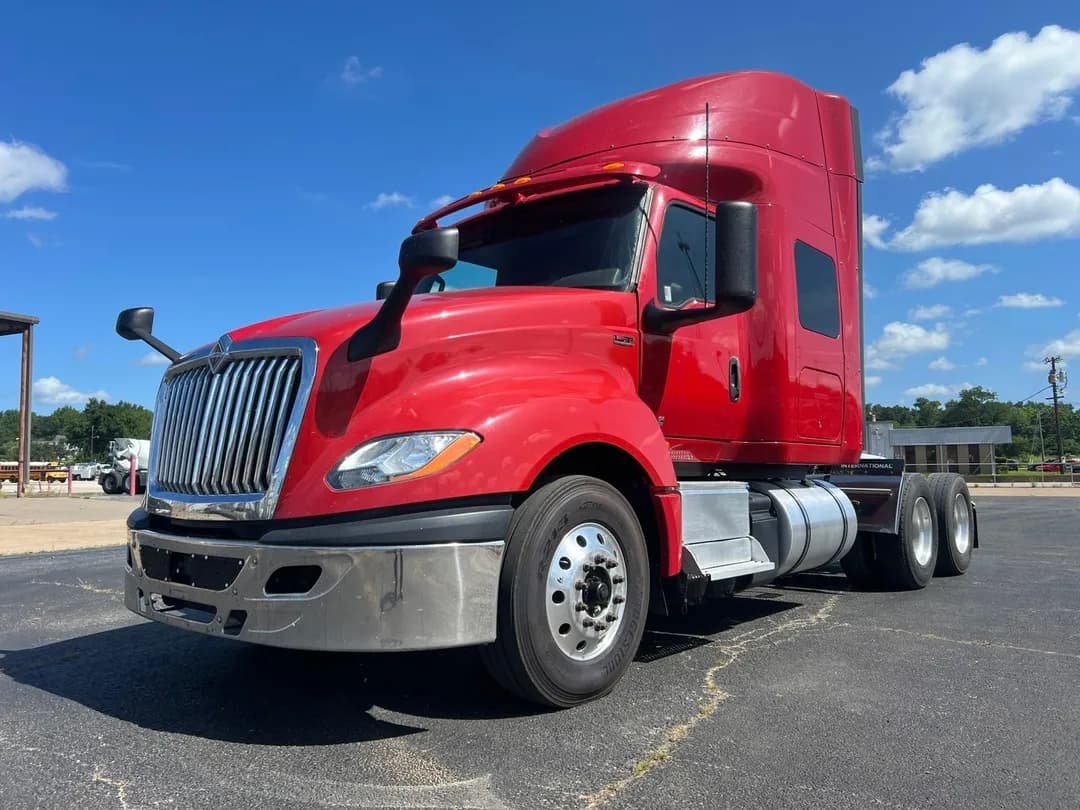 2021 International LT625