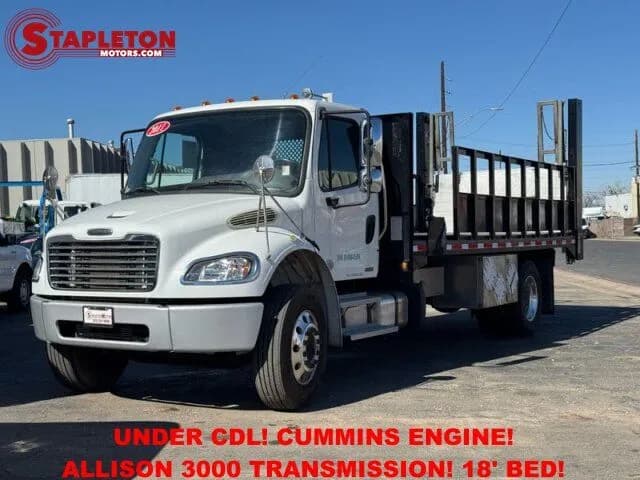 2011 Freightliner M2 106 - Stake