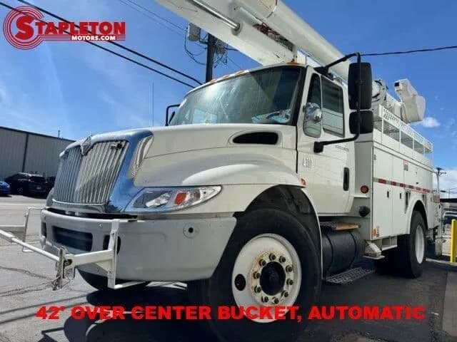 2006 International DuraStar 4300 - Bucket