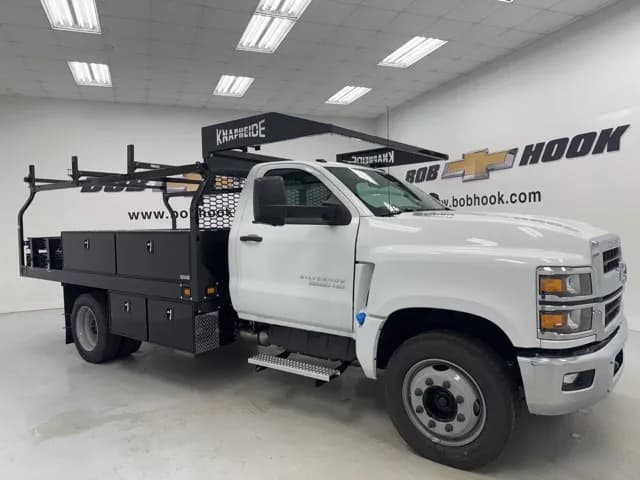 2024 Chevrolet Silverado 5500 - Pickup