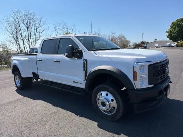 2026 Ford F-450 Crew Cab - Pickup