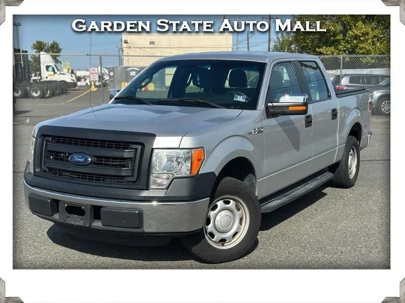 2013 Ford F-150 CREW CAB - Pickup