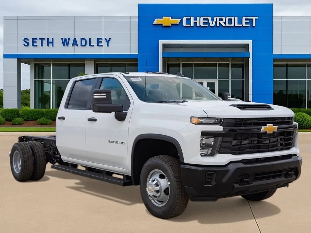 2026 Chevrolet Silverado 3500HD - Chassis
