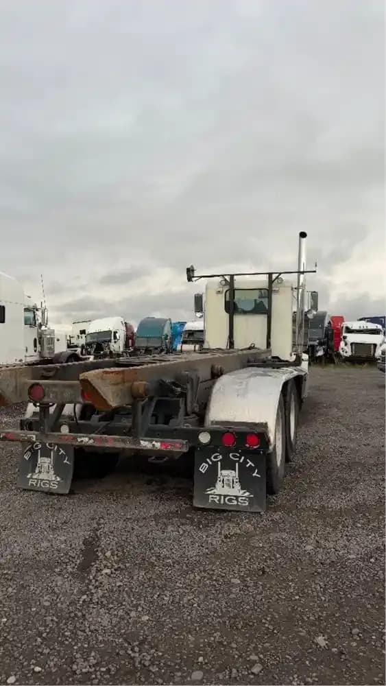 1993 Peterbilt 378 Truck Delivery - Lot #41226 - Garbage