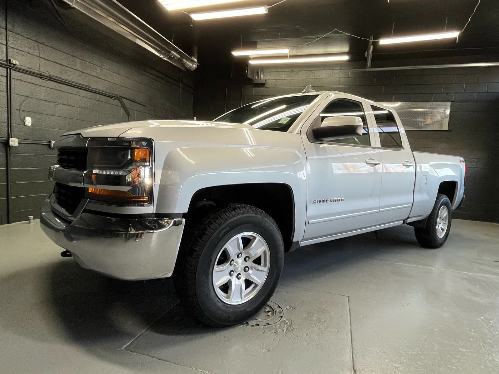 2018 Chevrolet Silverado 1500 1LT - Pickup