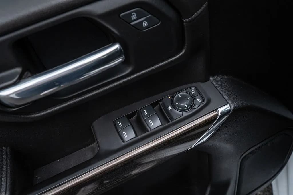 2021 Chevrolet Silverado 1500 RST - Pickup
