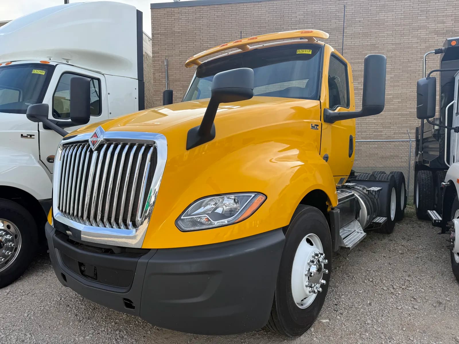 2019 International LT - - Day Cab