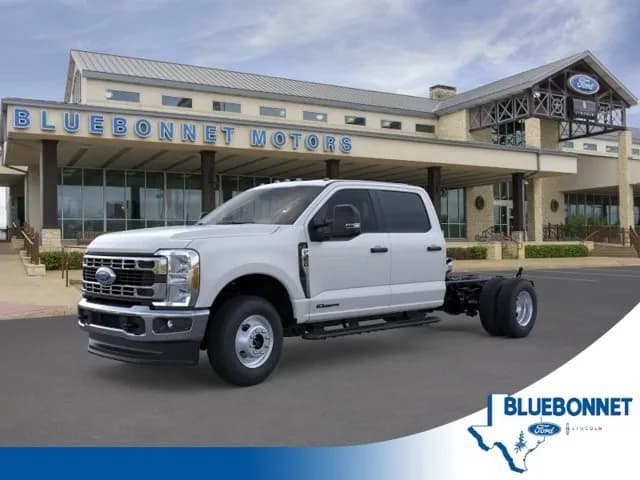 2026 Ford F-350 Crew Cab - Chassis